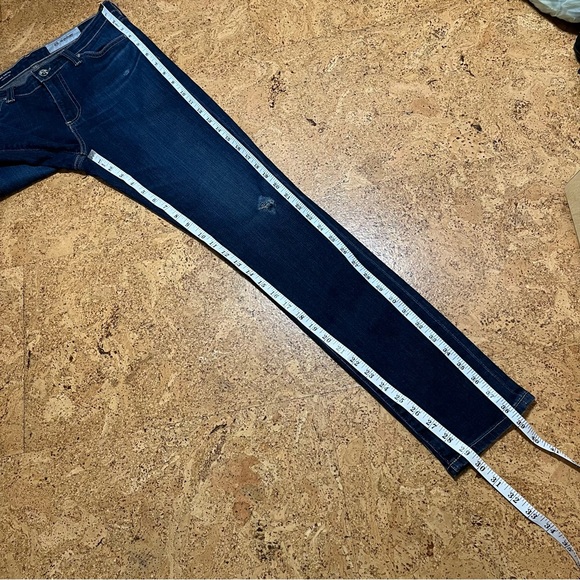 AG-ED Denim The Prima Cigarette Leg Midrise Distressed Jeans Sz 26R - Picture 13 of 14
